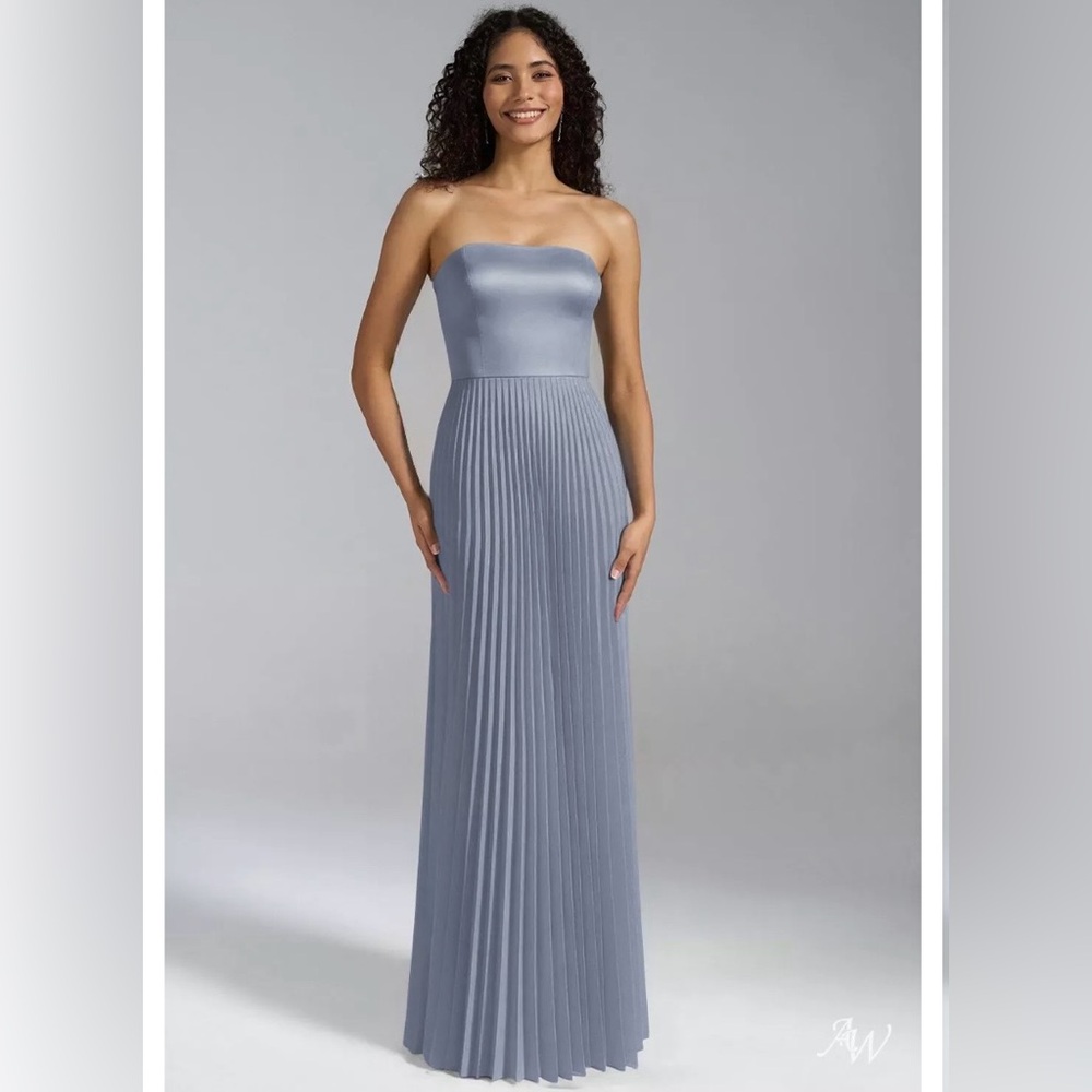 Elegant Strapless Blue Dress